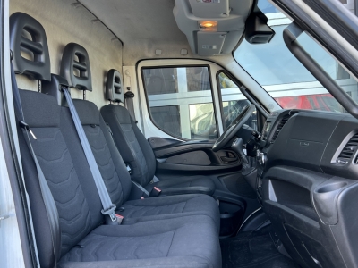 IVECO Daily 35S17 Hi-Matic Klima Tempomat Navi Kamera