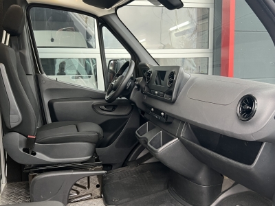 Mercedes-Benz Sprinter 315 CDI  Automatik UPS-Integralkoffer