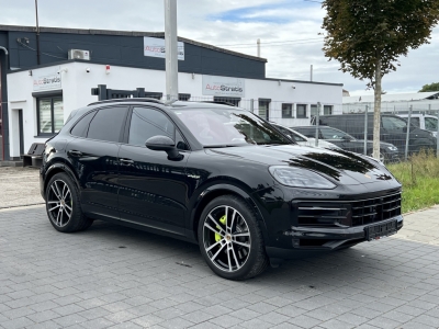 Porsche Cayenne S E-Hybrid InnoDrive HA-Lenk PDCC Burmes