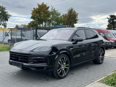 Porsche Cayenne S E-Hybrid InnoDrive HA-Lenk PDCC Burmes