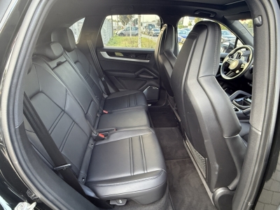 Porsche Cayenne S E-Hybrid InnoDrive HA-Lenk PDCC Burmes