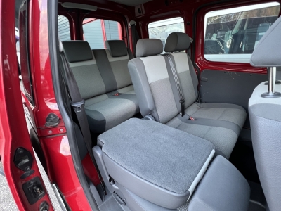 VW Caddy 1.6 TDI 7-Sitzer Klima Navi 2x Schiebetür