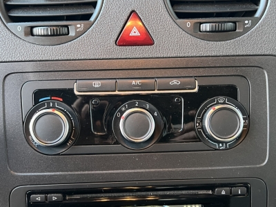 VW Caddy 1.6 TDI 7-Sitzer Klima Navi 2x Schiebetür