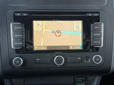 VW Caddy 1.6 TDI 7-Sitzer Klima Navi 2x Schiebetür