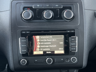 VW Caddy 1.6 TDI 7-Sitzer Klima Navi 2x Schiebetür