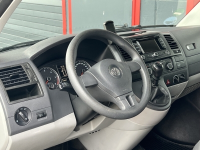 VW T5 Kombi 2,0 TDI BlueMotion Klima 9-Sitzer