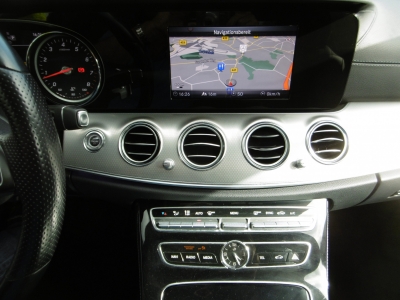 Mercedes-Benz E 200 Aut. Exclusive Leder  Nav LED CAM PDC EGSD