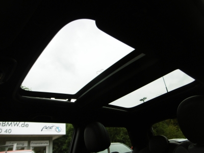 MINI Cooper S Tempomat Sportsitze Navi LED Panorama