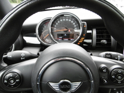 MINI Cooper S Tempomat Sportsitze Navi LED Panorama