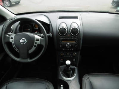 Nissan Qashqai 2.0  Tekna Leder Xenon Panoramadach PDC
