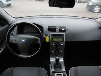 Volvo C30 1.8 F Kinetic NUR Händler oder Gewerbe!!!