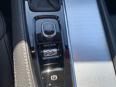 Volvo XC90 Momentum Xenium/Winter Pak. Top-Ausstattung
