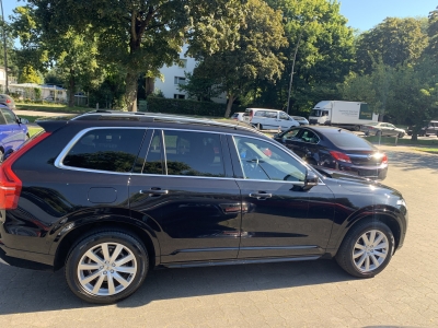 Volvo XC90 Momentum Xenium/Winter Pak. Top-Ausstattung