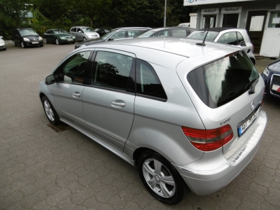 Mercedes-Benz B 180 CDI Aut.,Klima Nav Sitzheiz. Tempomat PDC