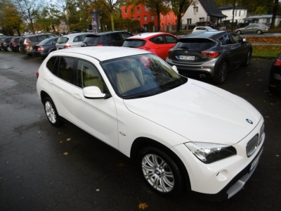 BMW X1 2.3 d xDrive  Aut.Leder beige Tempomat Sthzg.