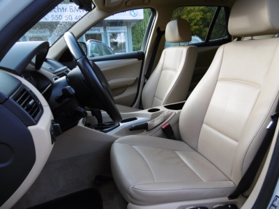 BMW X1 2.3 d xDrive  Aut.Leder beige Tempomat Sthzg.