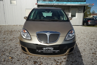 Lancia Musa 1.4 16V Platino |Tempomat| |HU: NEU| |Pano|