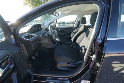 Peugeot 208 1.2 Allure |1.Hand| |Insp.NEU| |8-fach ber.|