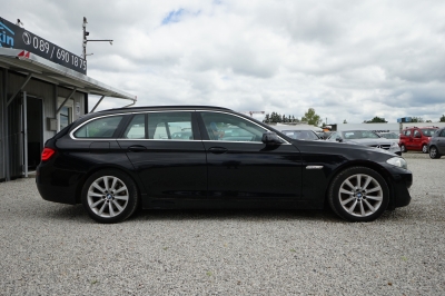 BMW 520d Touring |Panorama| |Bi-Xenon| |PDC vo+hi|