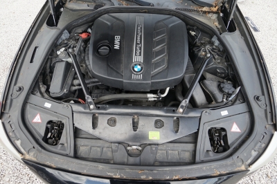BMW 520d Touring |Panorama| |Bi-Xenon| |PDC vo+hi|