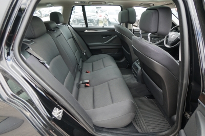 BMW 520d Touring |Panorama| |Bi-Xenon| |PDC vo+hi|