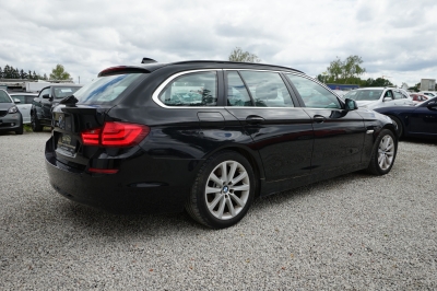 BMW 520d Touring |Panorama| |Bi-Xenon| |PDC vo+hi|
