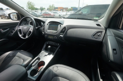 Hyundai ix35 2.0 CRDi Style AWD |Leder| Navi| Bi-Xenon|