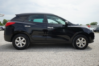 Hyundai ix35 2.0 CRDi Style AWD |Leder| Navi| Bi-Xenon|