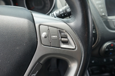 Hyundai ix35 2.0 CRDi Style AWD |Leder| Navi| Bi-Xenon|