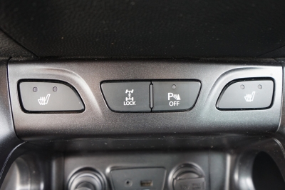 Hyundai ix35 2.0 CRDi Style AWD |Leder| Navi| Bi-Xenon|