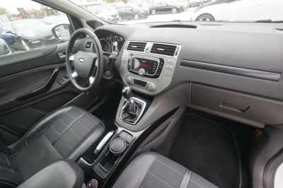 Ford Kuga 2.0 TDCi Titanium 4x4 |8-fach Aluräder|