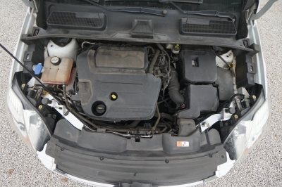 Ford Kuga 2.0 TDCi Titanium 4x4 |8-fach Aluräder|