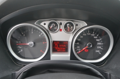 Ford Kuga 2.0 TDCi Titanium 4x4 |8-fach Aluräder|