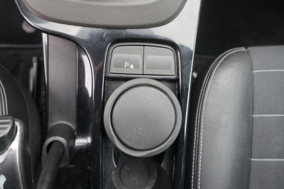 Ford Kuga 2.0 TDCi Titanium 4x4 |8-fach Aluräder|