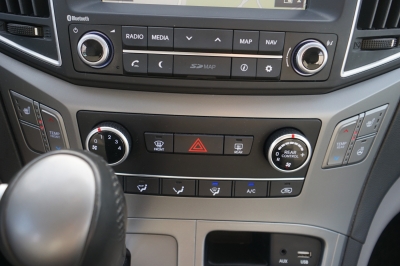 Hyundai H-1 2.5 CRDi Travel Trend Automatik |8-Sitzer|