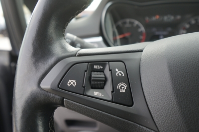 Opel Corsa E 1.4 Innovation |KD lückenlos| |Bi-Xenon|