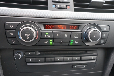 BMW 320i M Sport |Keyless| |Leder| |GlasSchiebed.|