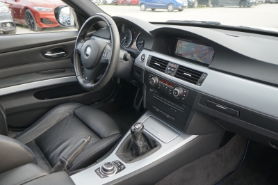 BMW 320i M Sport |Keyless| |Leder| |GlasSchiebed.|