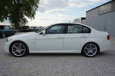 BMW 320i M Sport |Keyless| |Leder| |GlasSchiebed.|