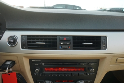 BMW 318d Limousine |8-fach bereift| |Tempomat| |PDC|