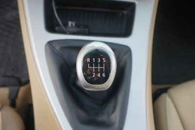 BMW 318d Limousine |8-fach bereift| |Tempomat| |PDC|