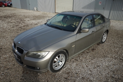 BMW 318d Limousine |8-fach bereift| |Tempomat| |PDC|