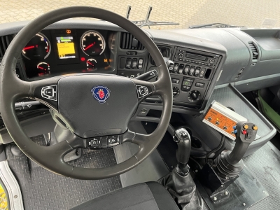 SCANIA G 450 8x4 Trösch Abrollkipper