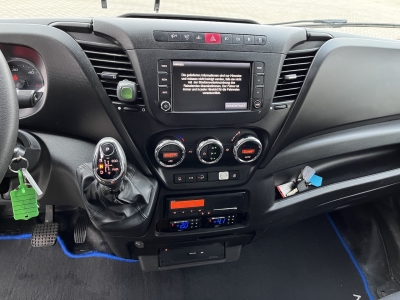 IVECO 70C18 Daily Tiefkühlkoffer mit Ladebordwand