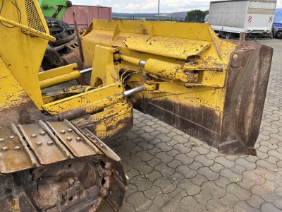 Komatsu D61EX-12 Planier Raupe / 6-Wege Schild