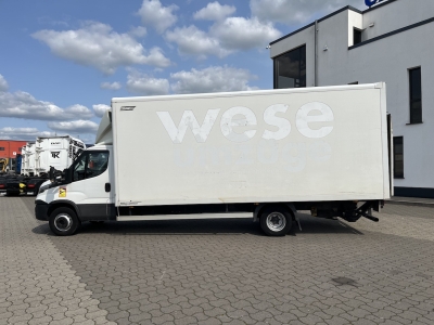 IVECO 70C18 Daily Koffer mit Ladebordwand