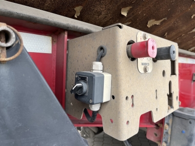 SCHWARZMUELLER SK Kippauflieger Stahlmulde / Liftachse