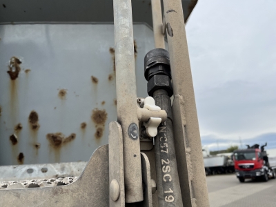 SCHWARZMUELLER SK Kippauflieger Stahlmulde / Liftachse