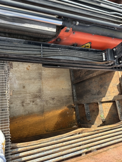 Palfinger  Glas Kran Mulde / PK 16502