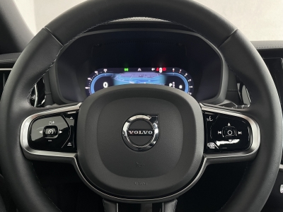 Volvo S60 ULTIMATE DARK*AWD*360° KAMERA*LED*HARMAN*